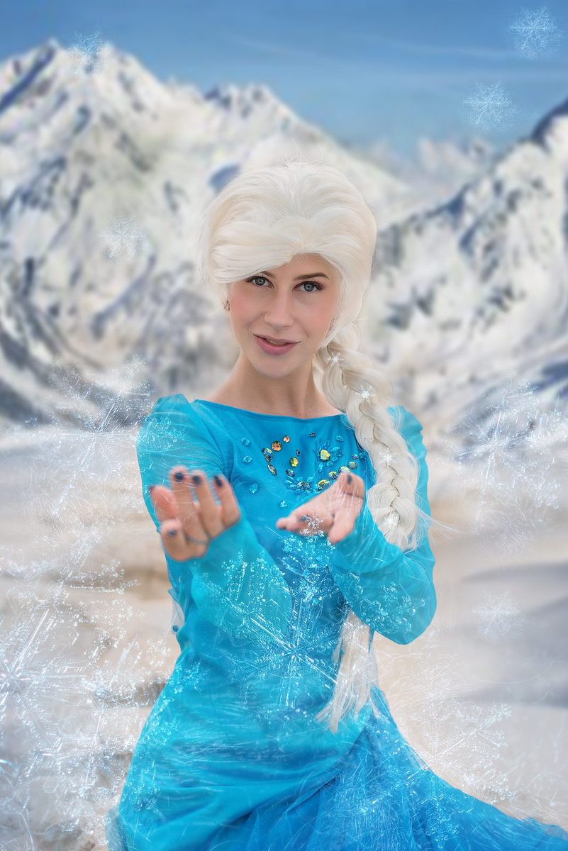 Frozen Bubbles Show with Elsa