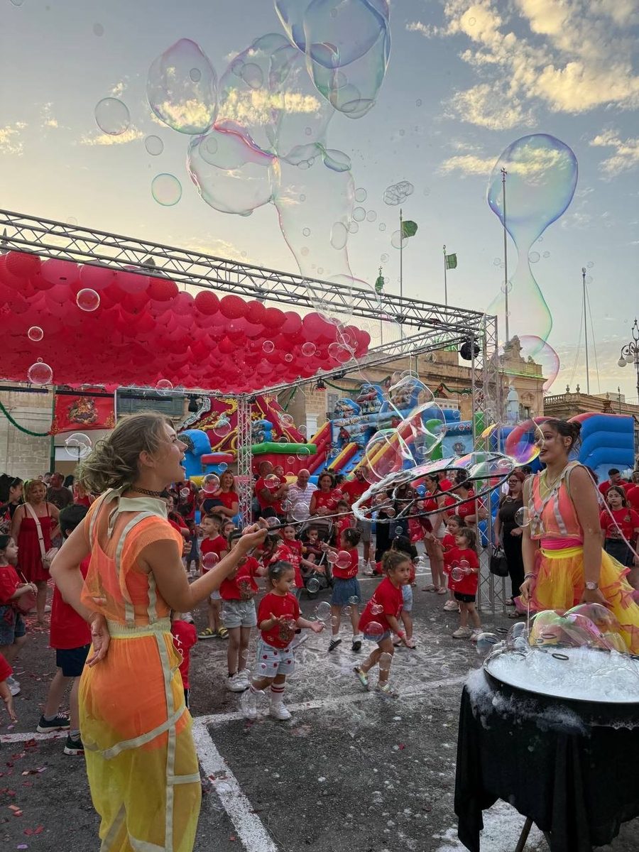 Outdoor Soap Bubbles event